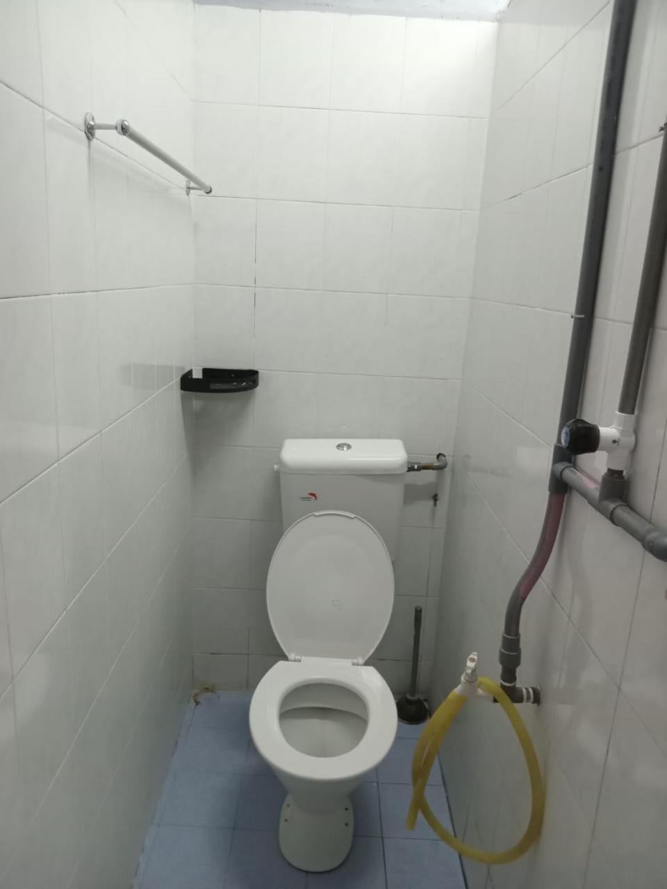 Ria Homestay & Kolam アロースター エクステリア 写真